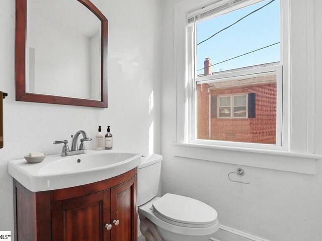 Photo of 208 Cater Street