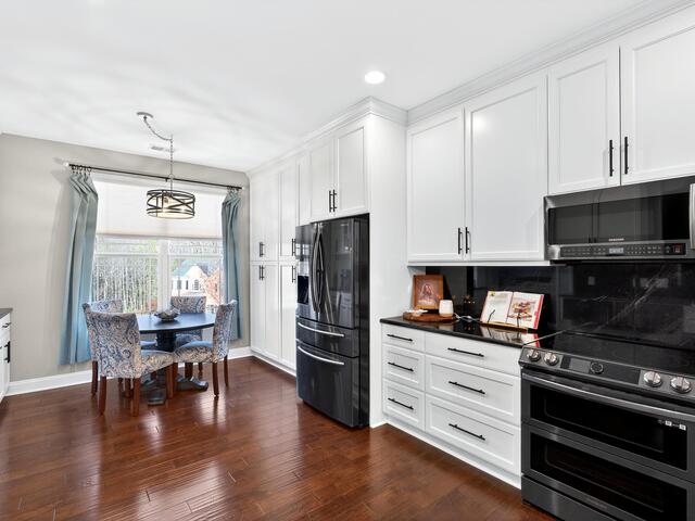 Photo of 218 Willowgreen Way