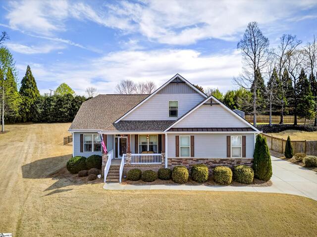 Photo of 218 Willowgreen Way