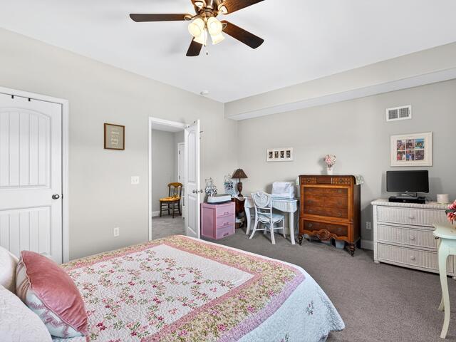 Photo of 218 Willowgreen Way
