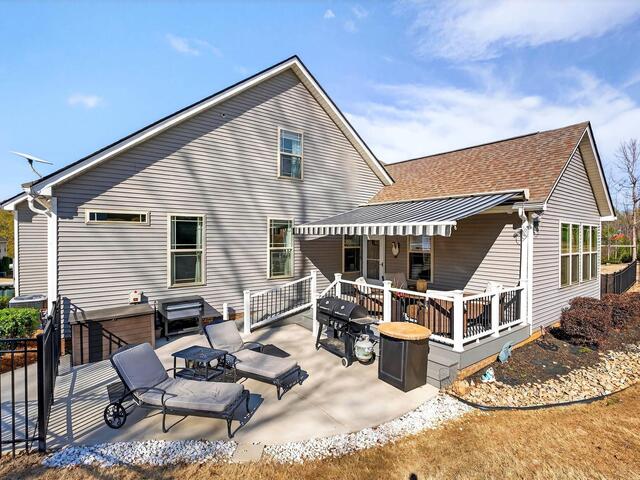 Photo of 218 Willowgreen Way