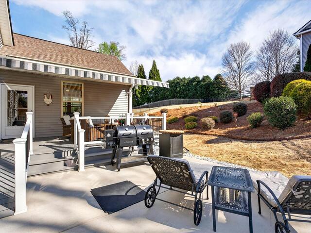 Photo of 218 Willowgreen Way
