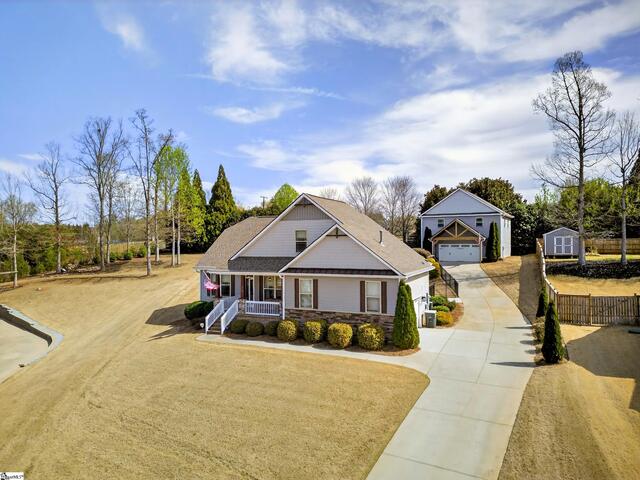 Photo of 218 Willowgreen Way