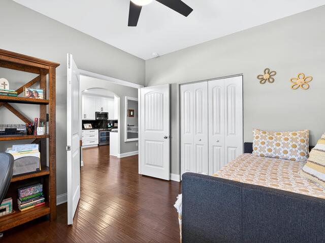 Photo of 218 Willowgreen Way