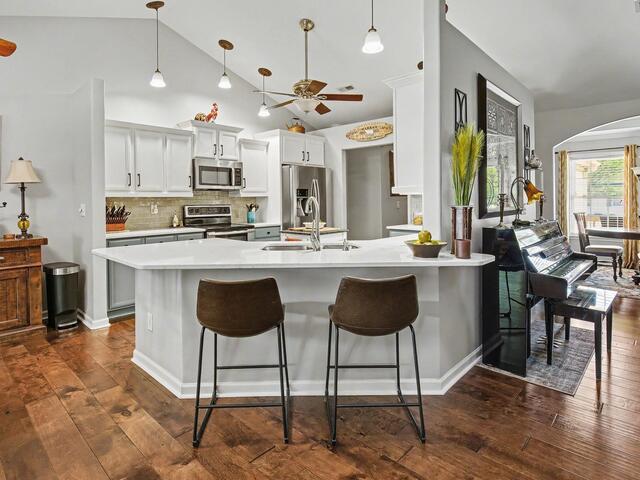 Photo of 108 Redwater Way