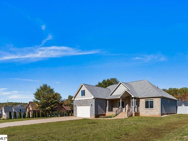 Photo of 338 Jordan Creek Road