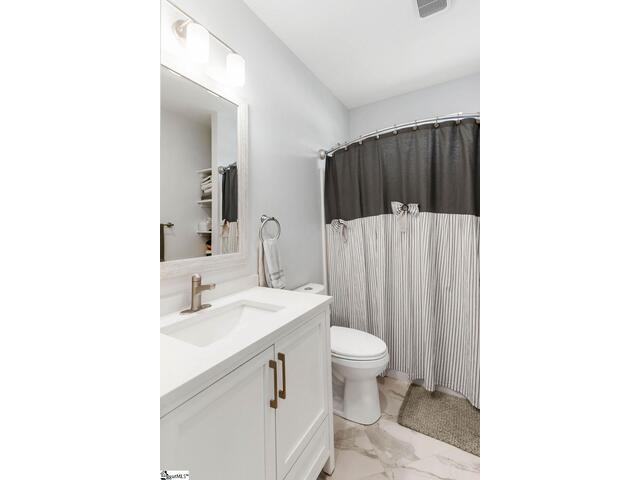 Photo of 338 Jordan Creek Road