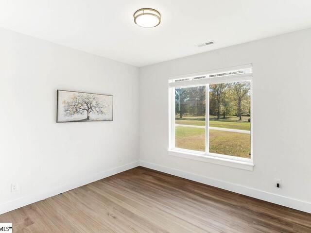 Photo of 338 Jordan Creek Road