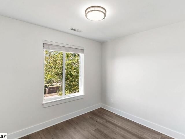 Photo of 338 Jordan Creek Road