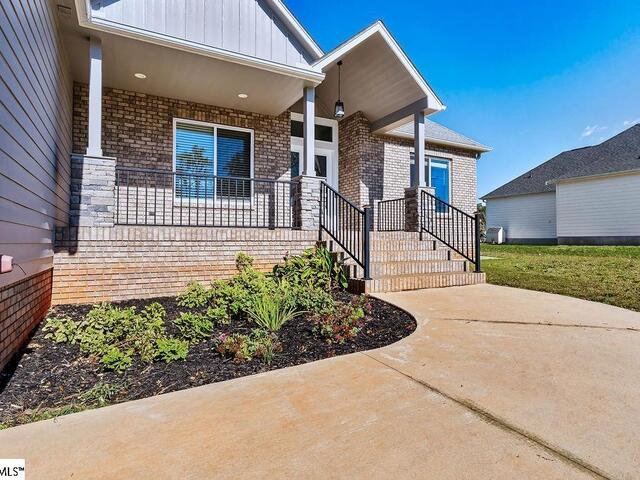 Photo of 338 Jordan Creek Road