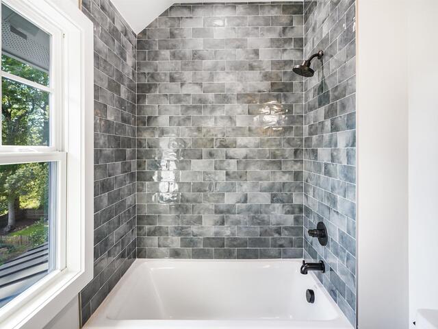 Photo of 204 Cammer Avenue