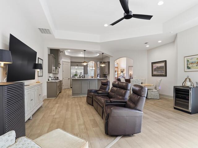 Photo of 909 Pelham Road