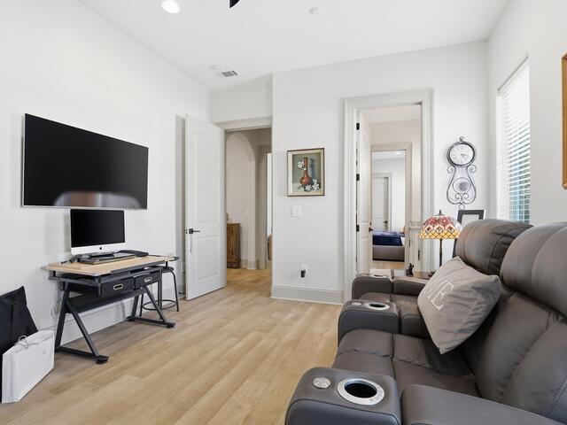 Photo of 909 Pelham Road