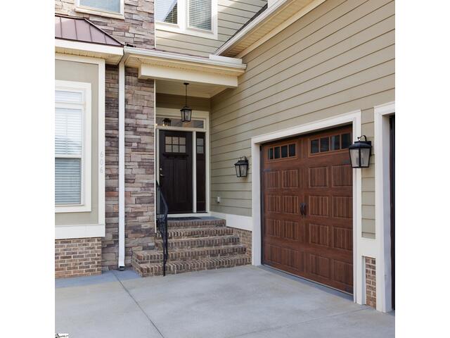 Photo of 606 W Winding Slope Drive