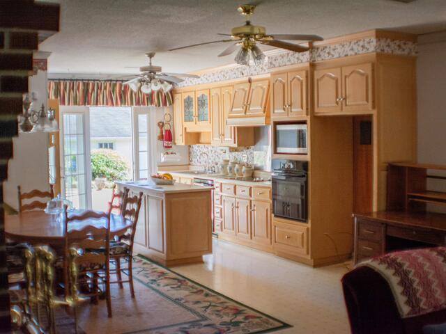 Photo of 400 Wedgewood Drive Photo of 400 Wedgewood Drive