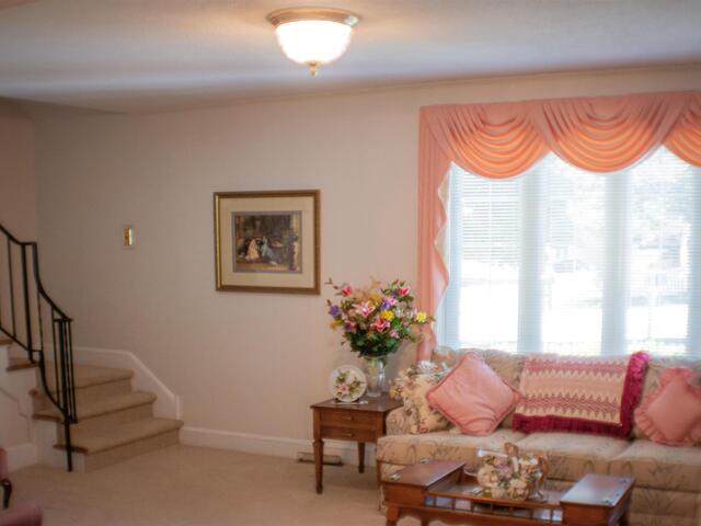 Photo of 400 Wedgewood Drive Photo of 400 Wedgewood Drive