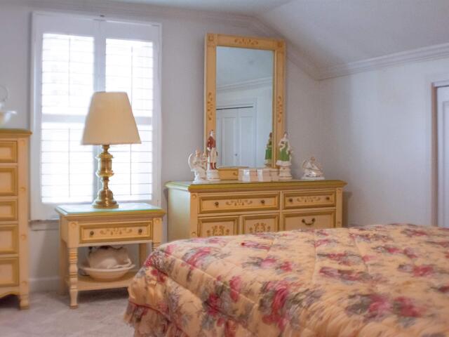 Photo of 400 Wedgewood Drive Photo of 400 Wedgewood Drive