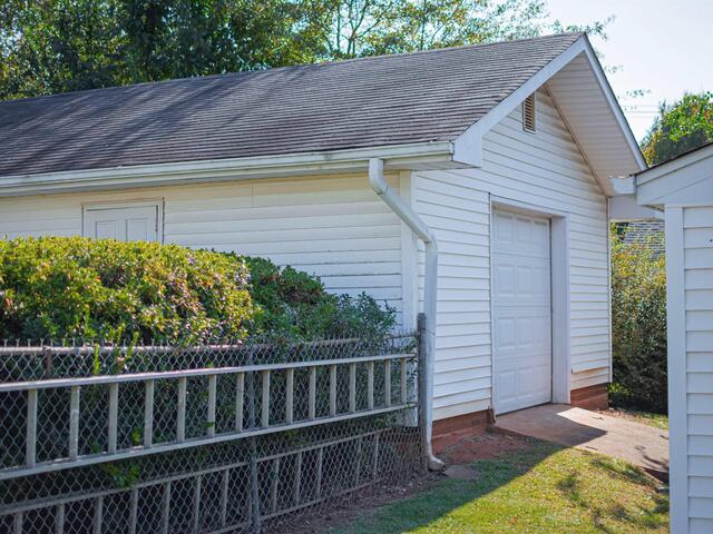 Photo of 400 Wedgewood Drive Photo of 400 Wedgewood Drive