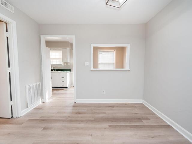 Photo of 1466 B Dover Road