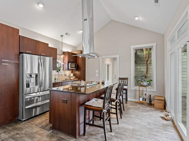 Photo of 220 Cumberland Avenue