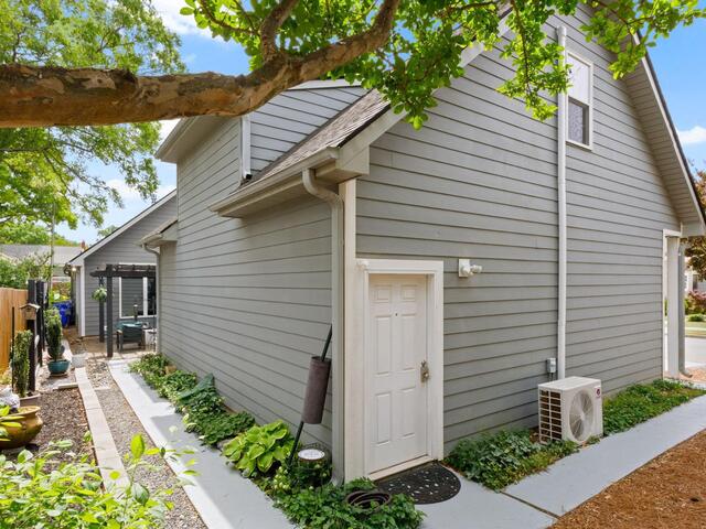 Photo of 220 Cumberland Avenue