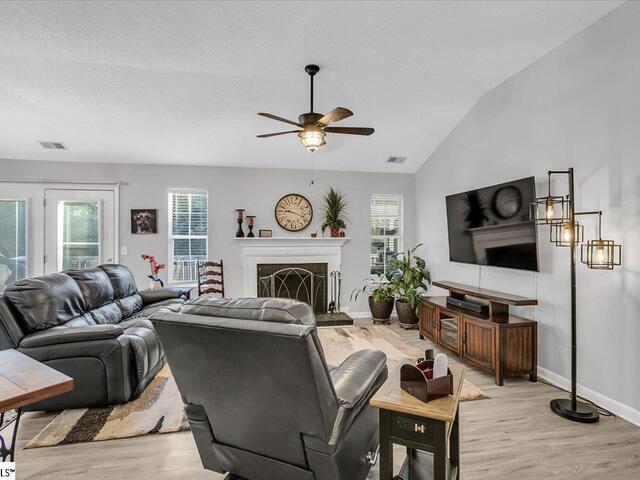 Photo of 17 Crossvine Way