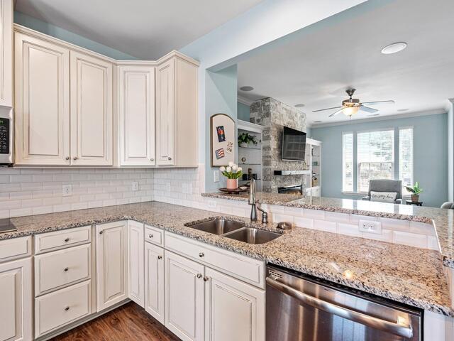 Photo of 240 Rocky Slope Road