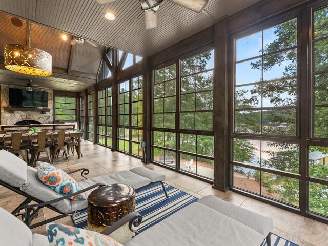 Photo of 382 Hideaway Cove Drive