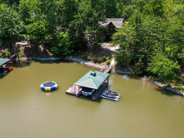 Photo of 382 Hideaway Cove Drive