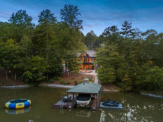 Photo of 382 Hideaway Cove Drive