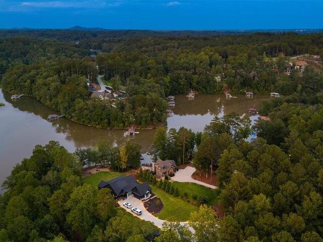Photo of 382 Hideaway Cove Drive