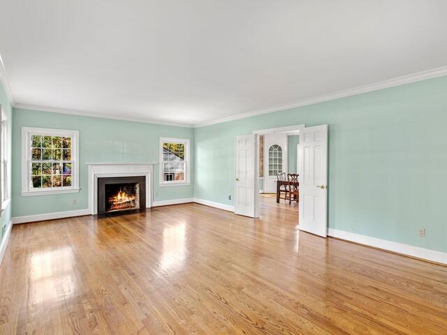 Photo of 122 Lakecrest Drive
