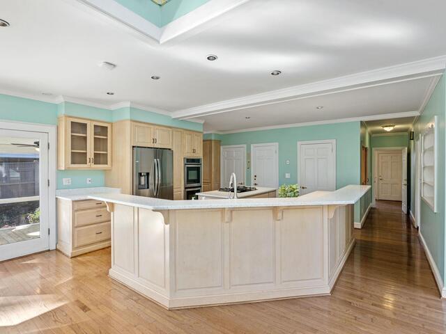 Photo of 122 Lakecrest Drive