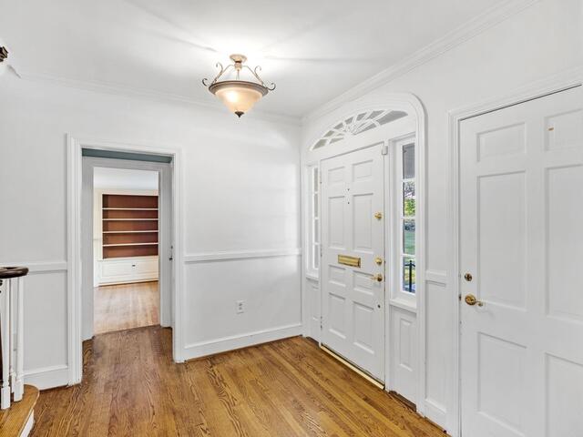 Photo of 122 Lakecrest Drive