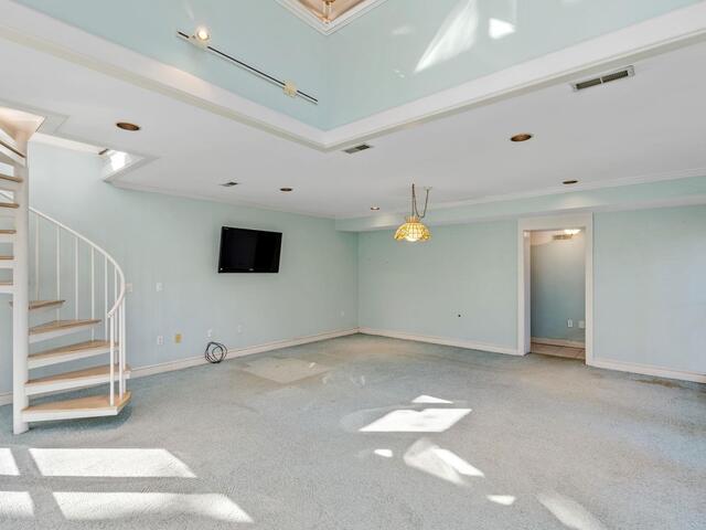 Photo of 122 Lakecrest Drive