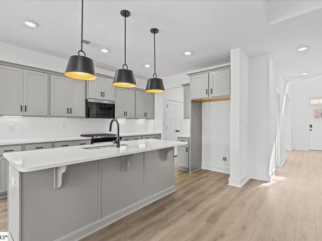 Photo of 549 Reynard Street