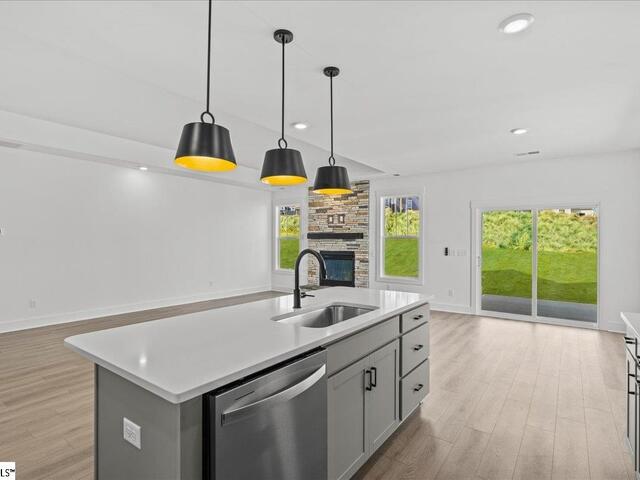 Photo of 549 Reynard Street