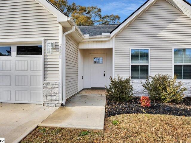 Photo of 744 S Bomar Avenue