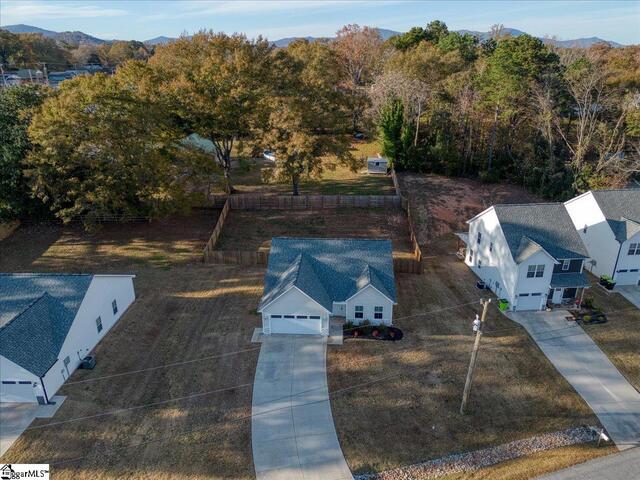 Photo of 744 S Bomar Avenue