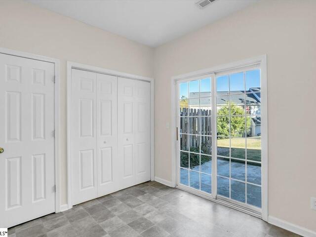 Photo of 604 Graythorn Lane