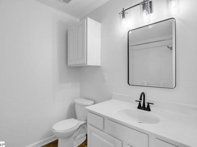 Photo of 604 Graythorn Lane