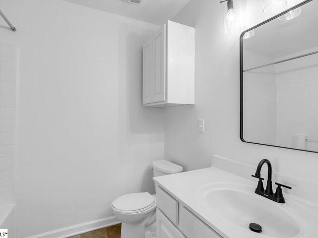 Photo of 604 Graythorn Lane