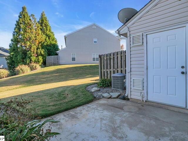 Photo of 604 Graythorn Lane