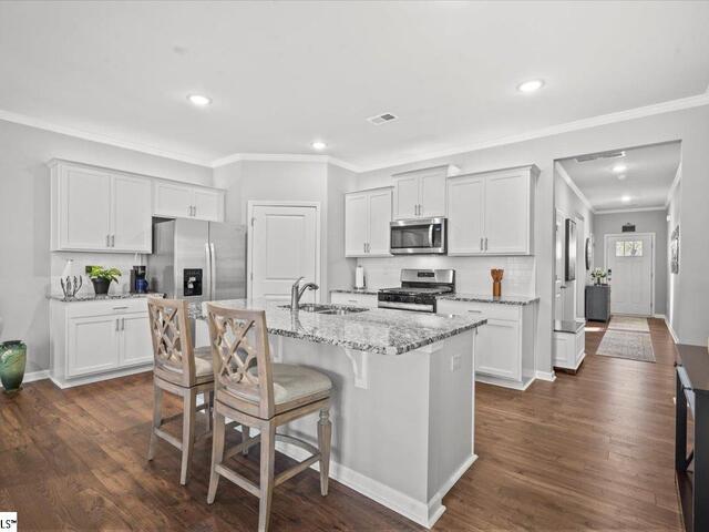 Photo of 454 Fenwick Drive