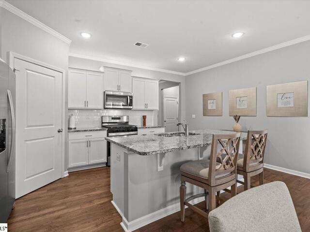 Photo of 454 Fenwick Drive