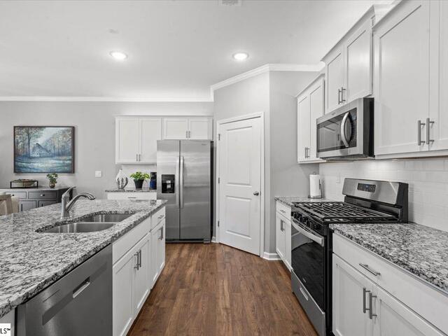 Photo of 454 Fenwick Drive