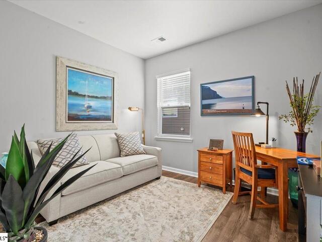 Photo of 454 Fenwick Drive