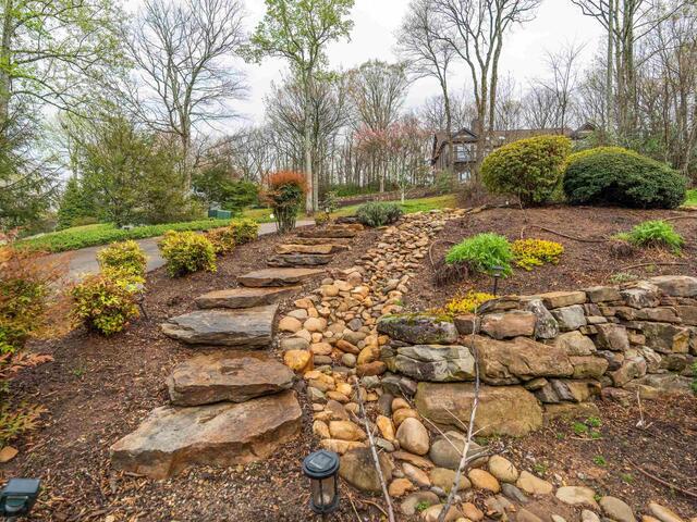 Photo of 8 Rustic Court