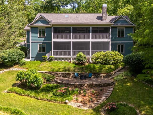 Photo of 8 Rustic Court