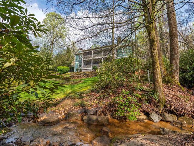 Photo of 8 Rustic Court